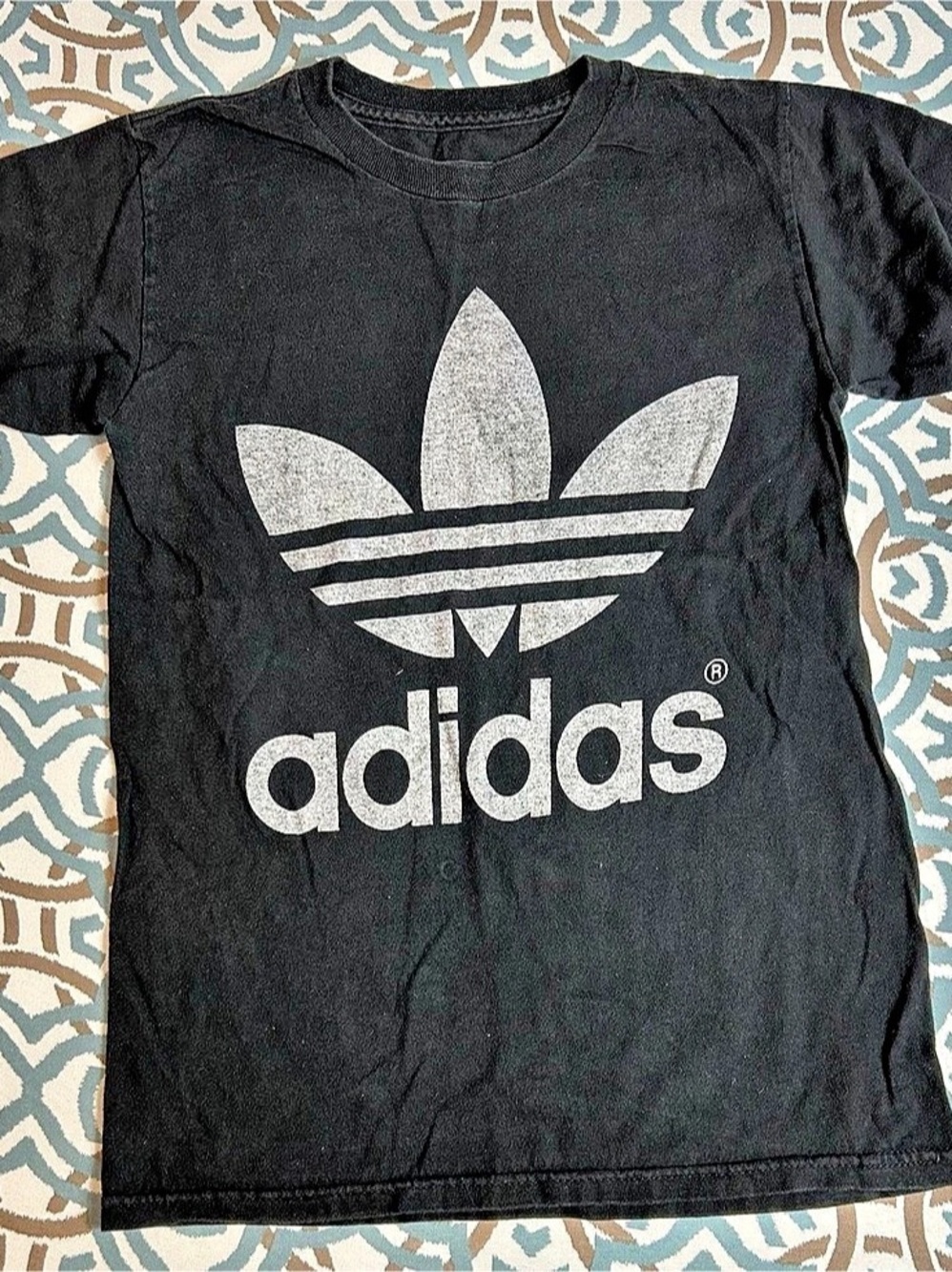adidas Originals Trefoil Logo Tee Boys XS Black Graphic Tee